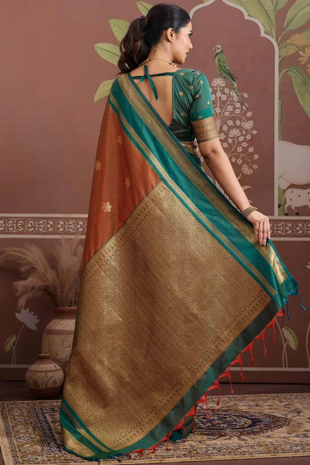 Delightful Brown Banarasi Tussar Silk Saree With Energetic Blouse Piece - Image 6