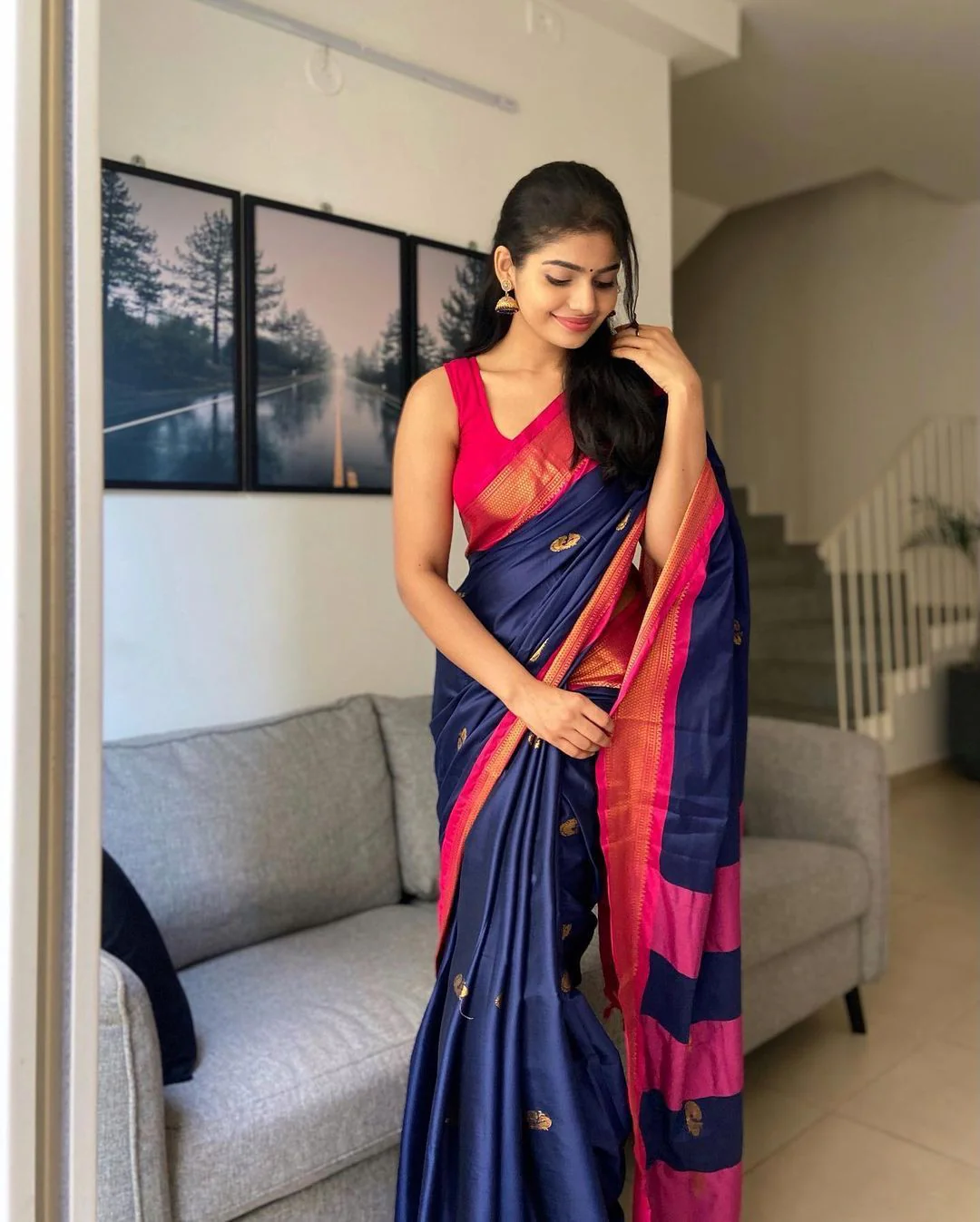 Demanding Blue Soft Banarasi Silk Saree With Intricate Blouse Piece - Image 6