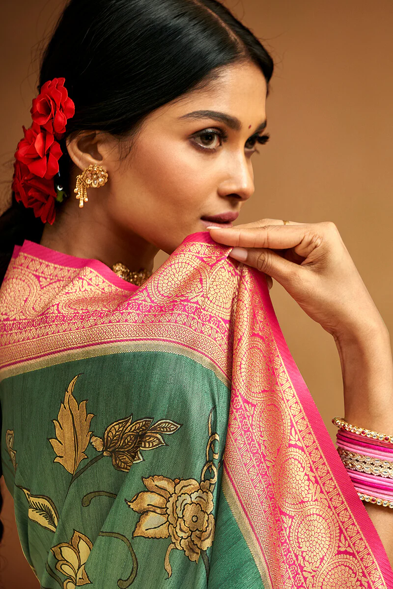 Demesne Green Kalamkari Printed Saree With Scrupulous Blouse Piece - Image 4