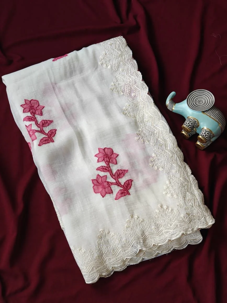 Demure Off White Embroidery Work Crush Silk Saree With Pleasant Blouse Piece - Image 3