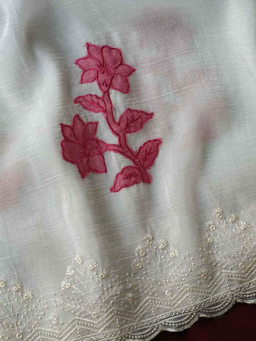 Demure Off White Embroidery Work Crush Silk Saree With Pleasant Blouse Piece - Image 6