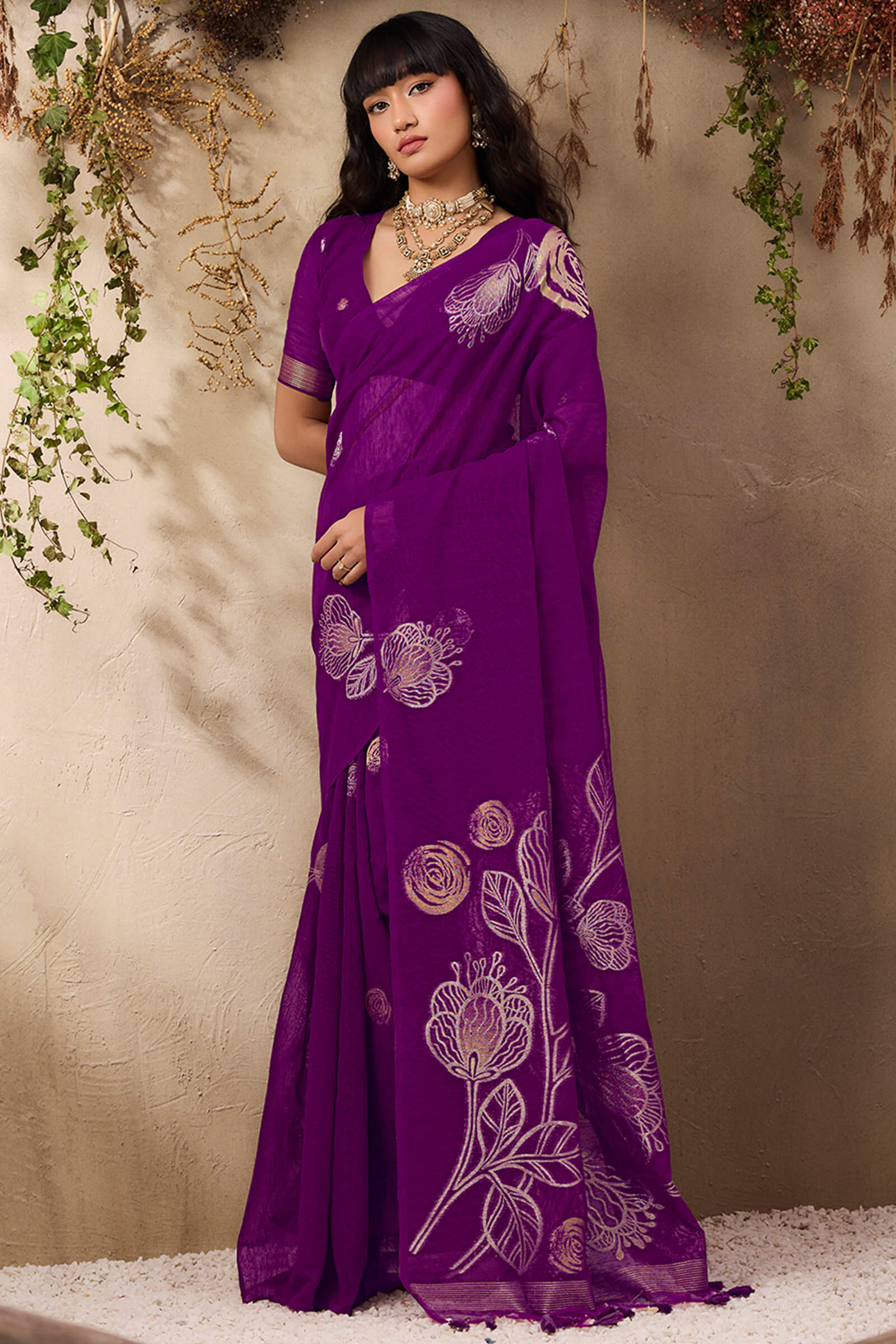 Denouement Purple Cotton Silk Saree With Mesmeric Blouse Piece - Image 4