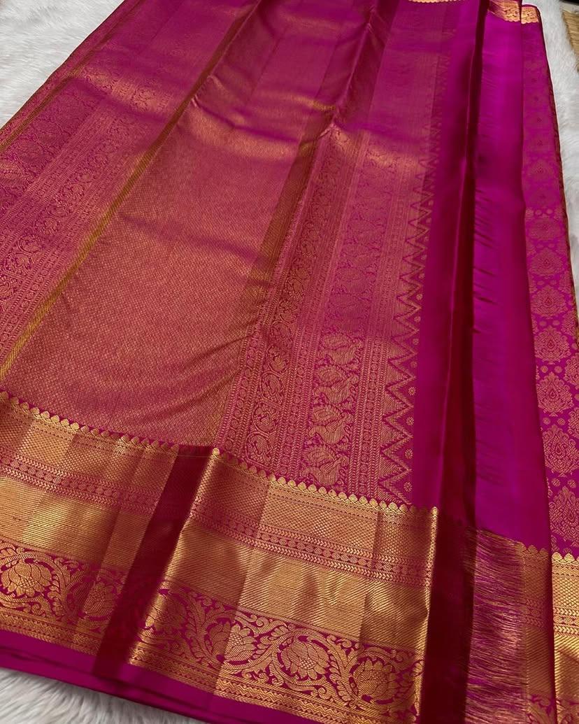 Deserving Dark Pink Soft Silk Saree With Sophisticated Blouse Piece - Image 5