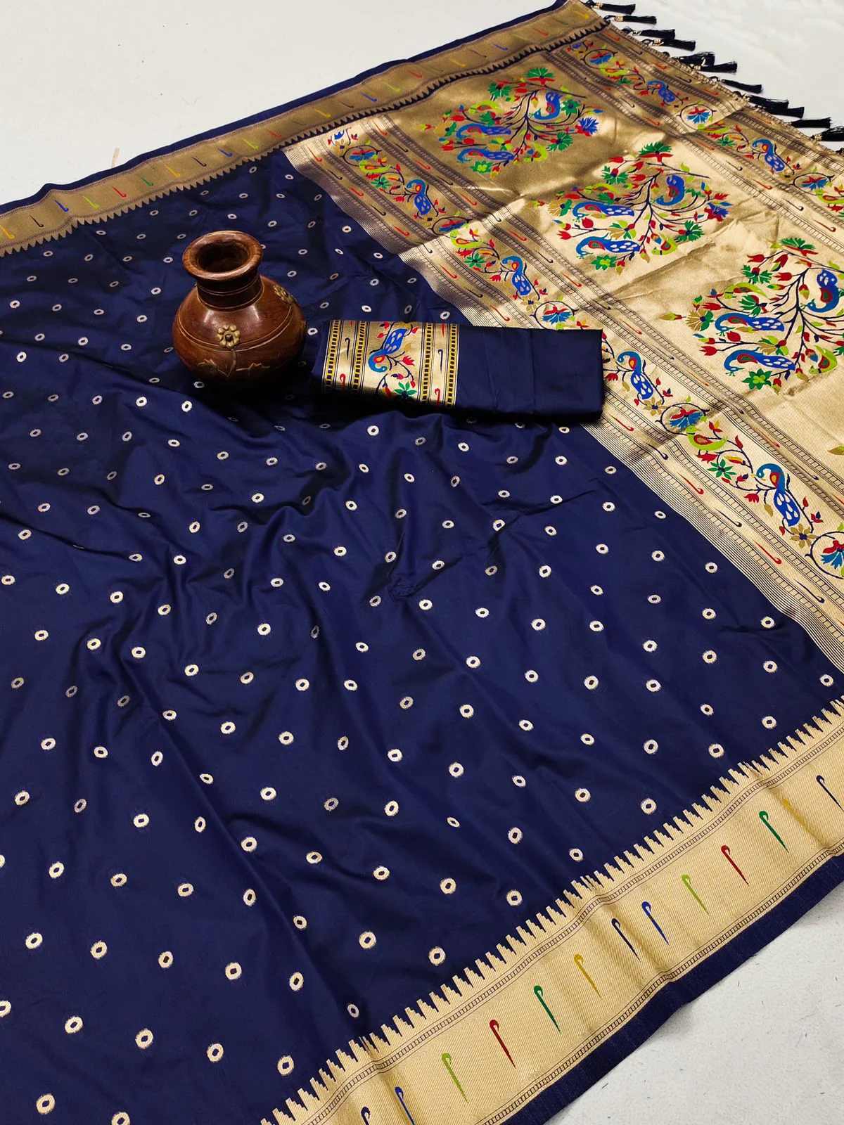 Deserving Navy Blue Paithani Silk Saree With Ethnic Blouse Piece - Image 4