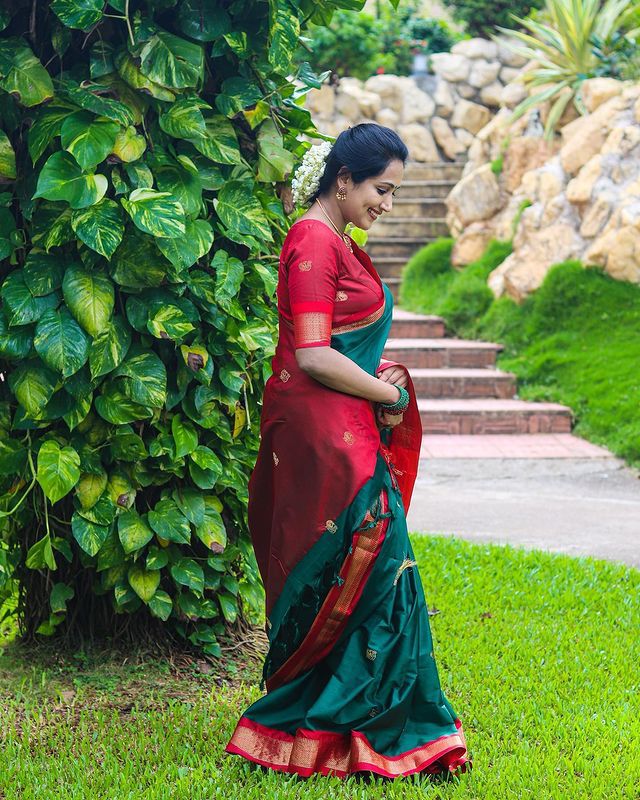 Deserving Rama Soft Banarasi Silk Saree With Sizzling Blouse Piece - Image 6