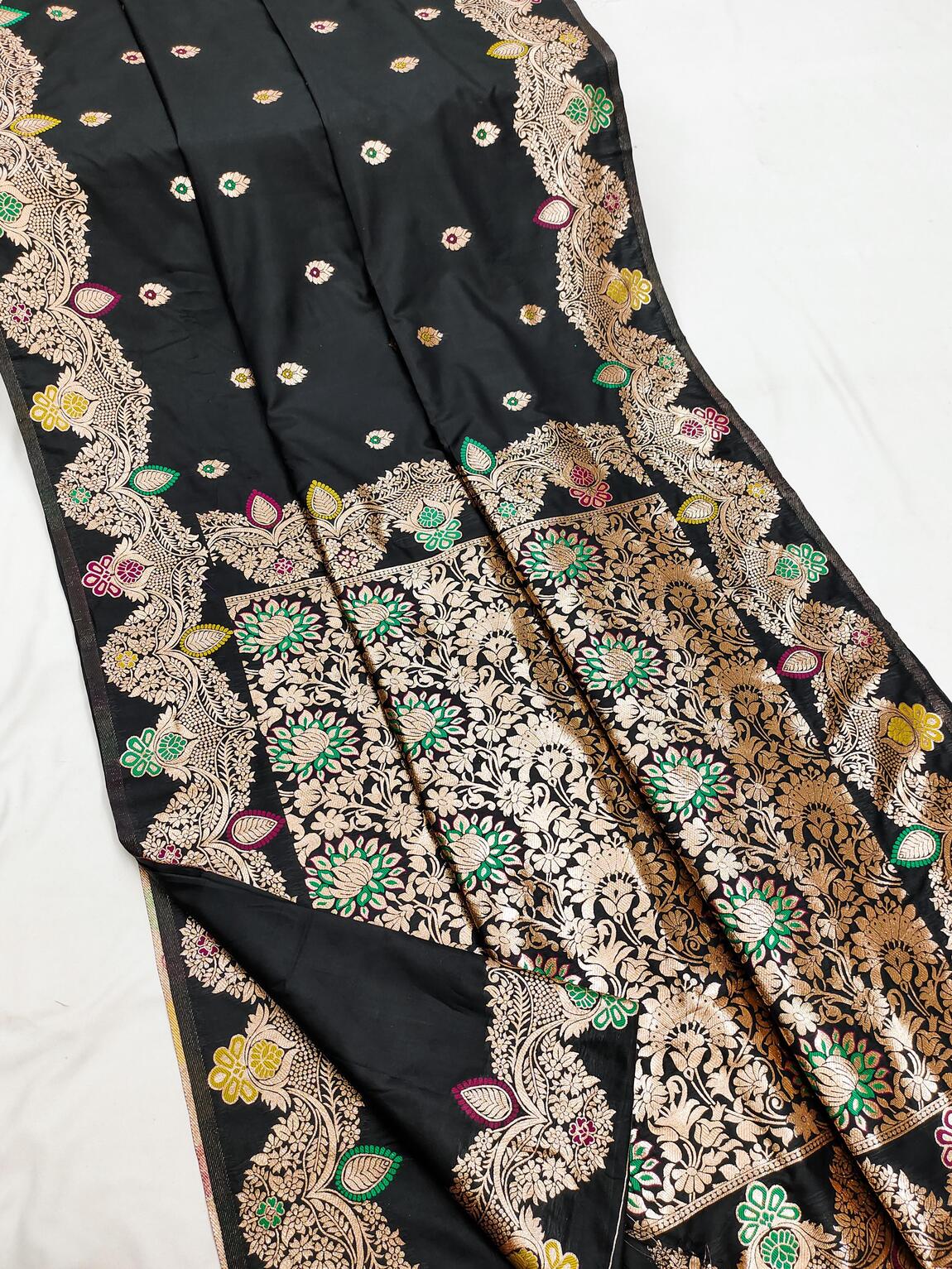 Designer Black Soft Banarasi Silk Saree With Prettiest Blouse Piece