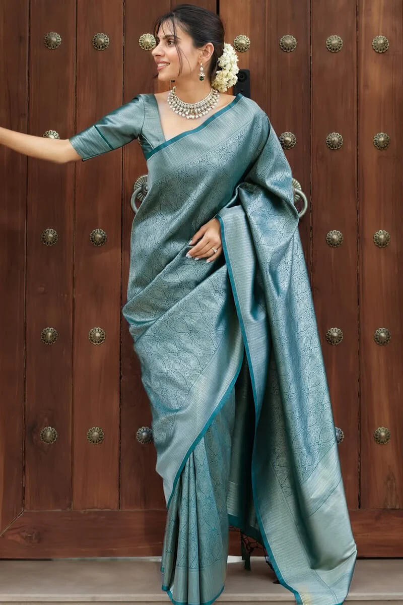 Desiring Rama Soft Silk Saree With Staggering Blouse Piece - Image 4