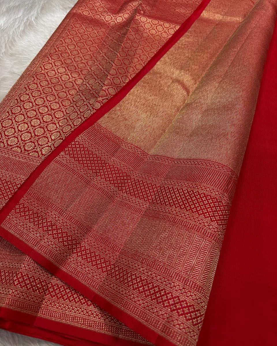 Desiring Red Soft Banarasi Silk Saree With Mesmeric Blouse Piece - Image 4