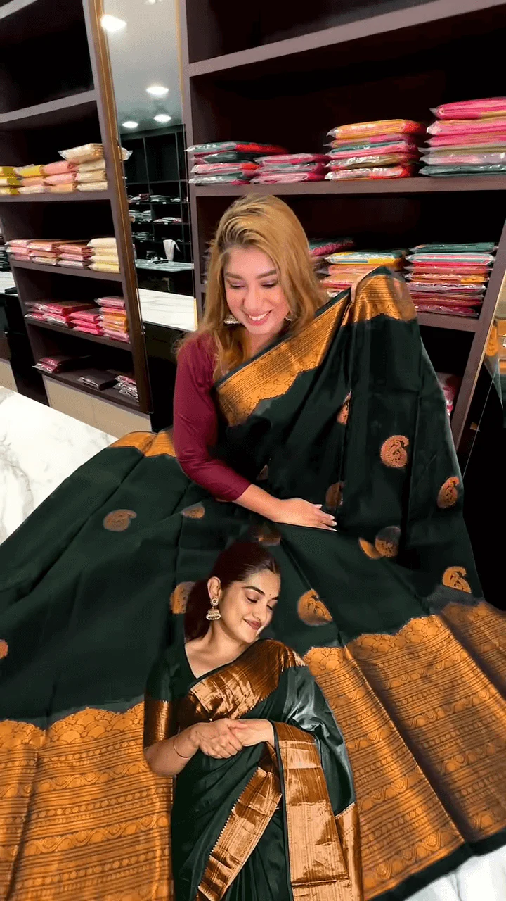 Desuetude Dark Green Soft Banarasi Silk Saree With Gorgeous Blouse Piece - Image 6