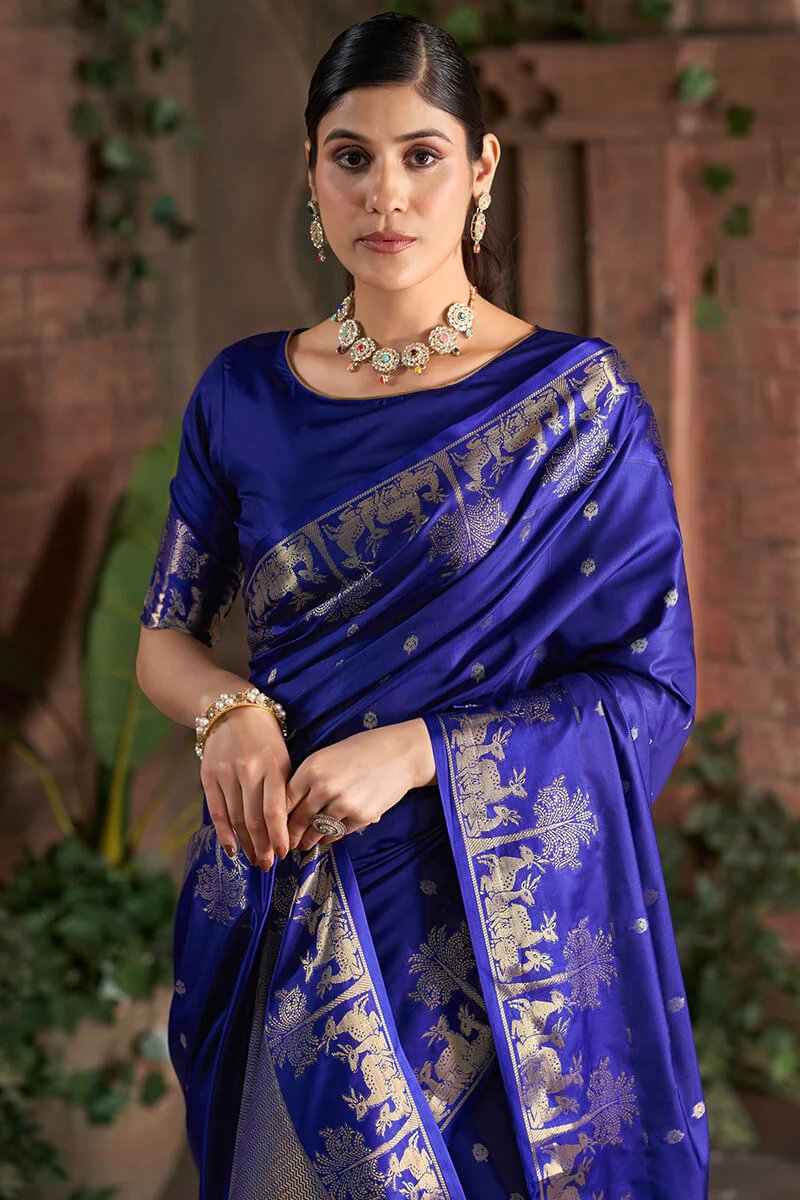 Desuetude Royal Blue Pure Zari Weaving Banarasi Silk Saree With Sumptuous Blouse Piece - Image 2