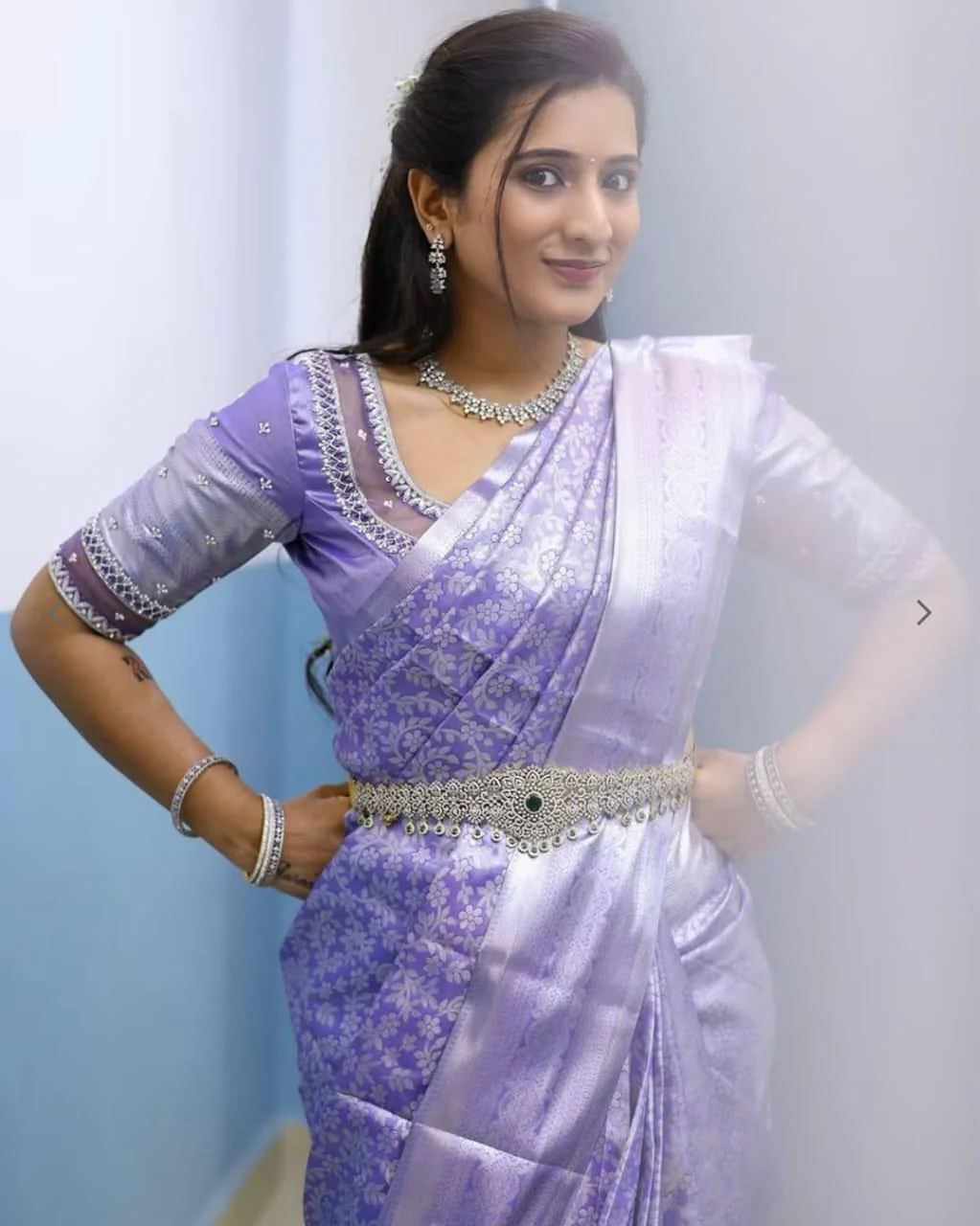Desultory Lavender Soft Silk Saree With Majesty Blouse Piece - Image 3