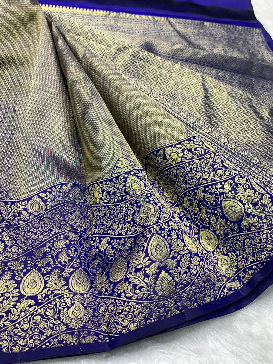 Desultory Royal Blue Pure Zari Weaving Banarasi Silk Saree With Fancifull Blouse Piece - Image 4
