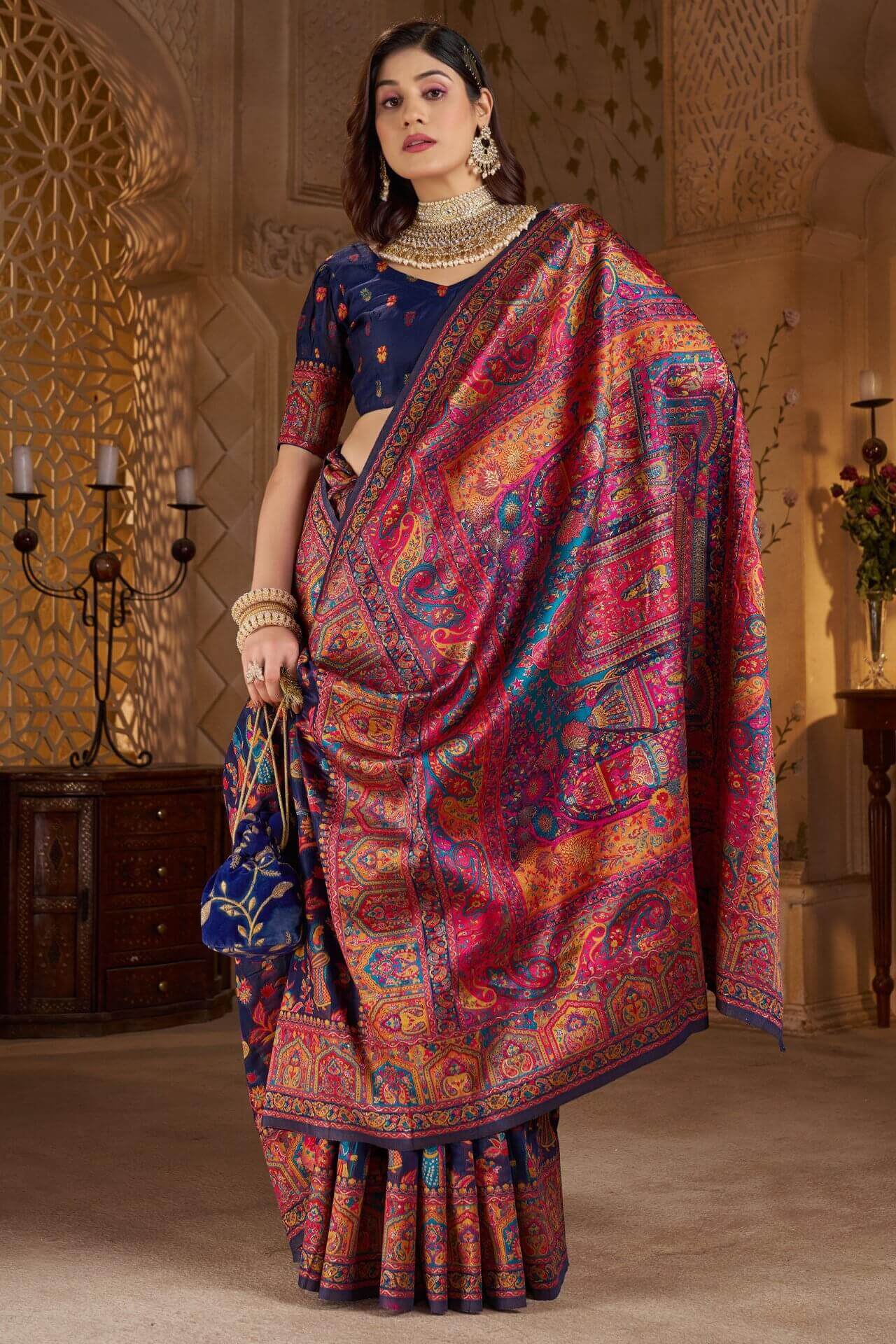 Diaphanous Navy Blue Pashmina Saree With Sumptuous Blouse Piece - Image 4