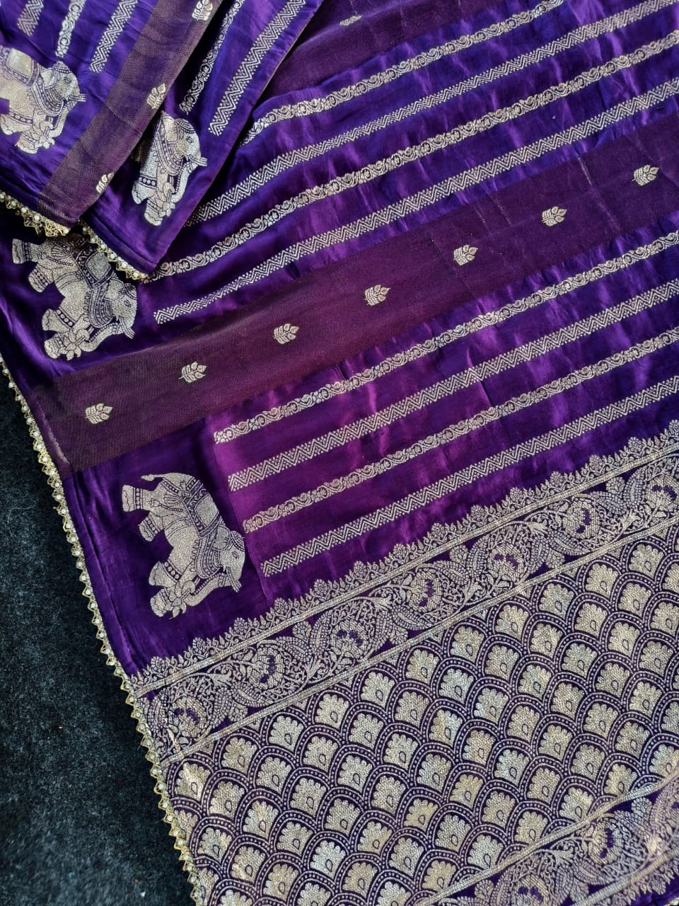 Dissemble Purple Banarasi Georgette Silk Saree With Magnetic Blouse Piece - Image 3