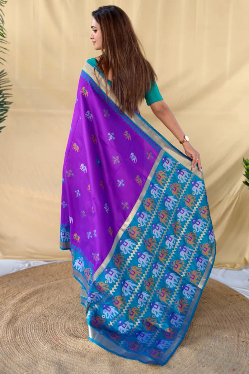 Dissemble Purple Pure Zari Weaving Banarasi Silk Saree With Elaborate Blouse Piece - Image 6
