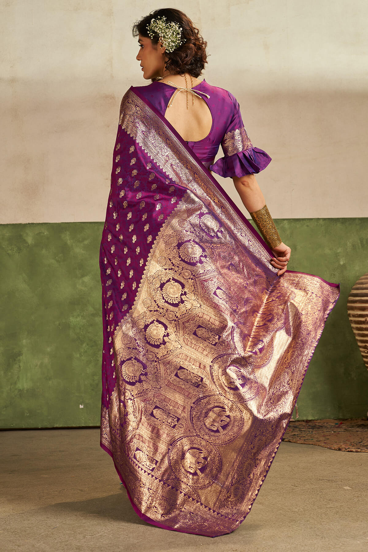 Dissemble Purple Pure Zari Weaving Banarasi Silk Saree With Majestic Blouse Piece - Image 6
