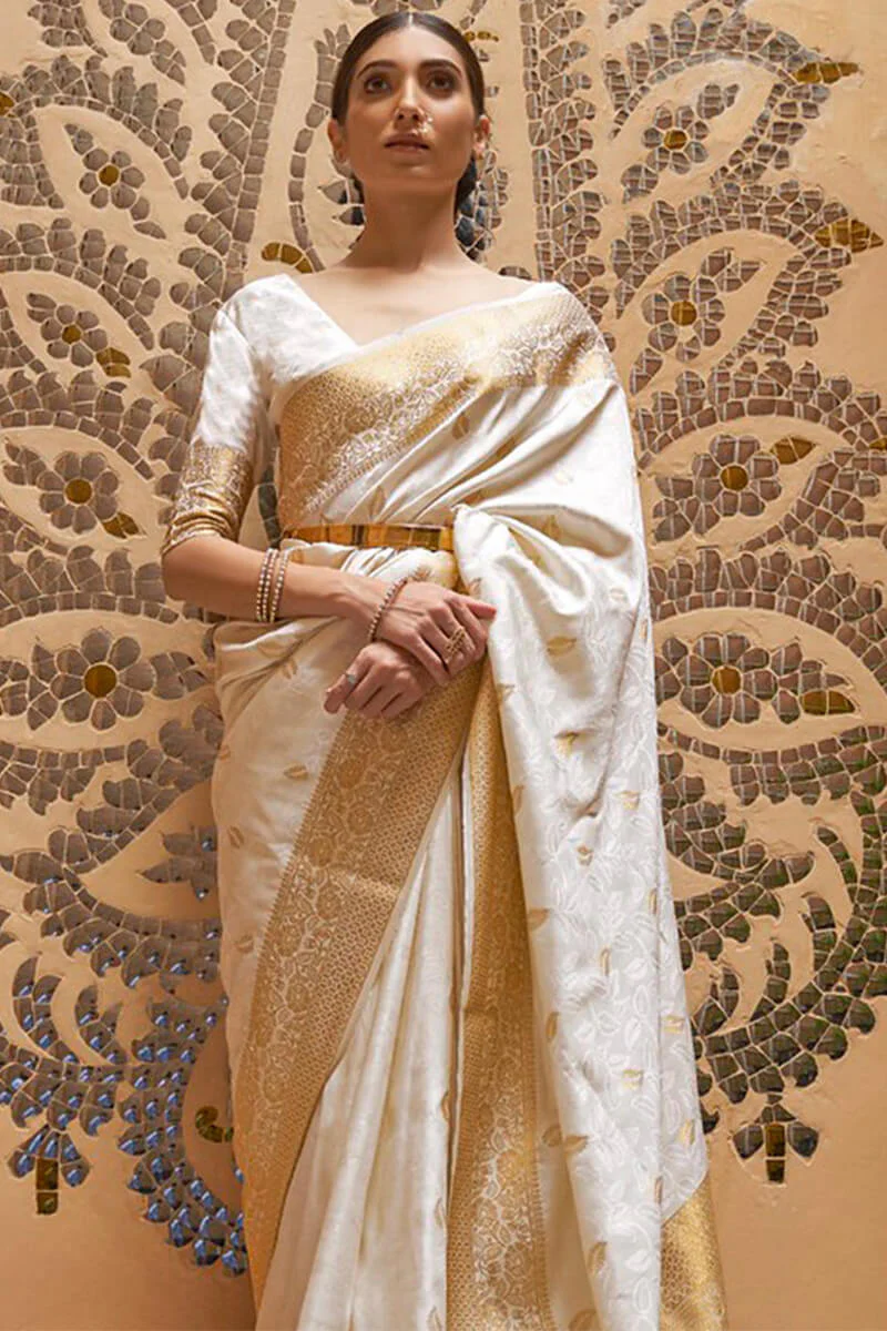 Dissemble White Kanjivaram Silk Saree With Embrocation Blouse Piece - Image 5