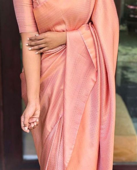 Divine Pink Soft Silk Saree With Tempting Blouse Piece - Image 4