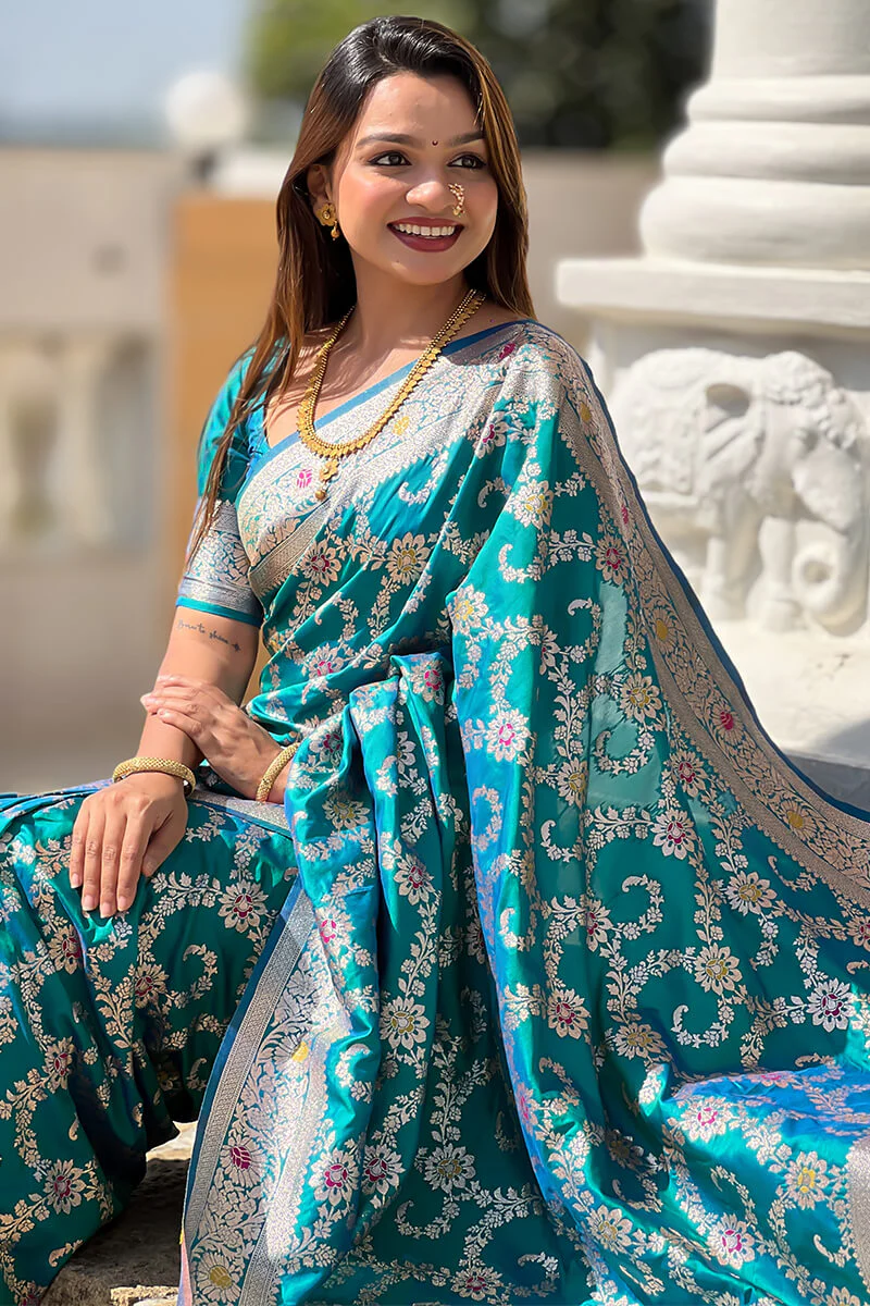 Divine Rama Soft Banarasi Silk Saree With Conflate Blouse Piece - Image 3