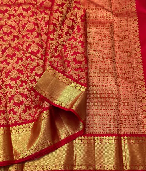 Divine Red Soft Banarasi Silk Saree With Trendy Blouse Piece - Image 4