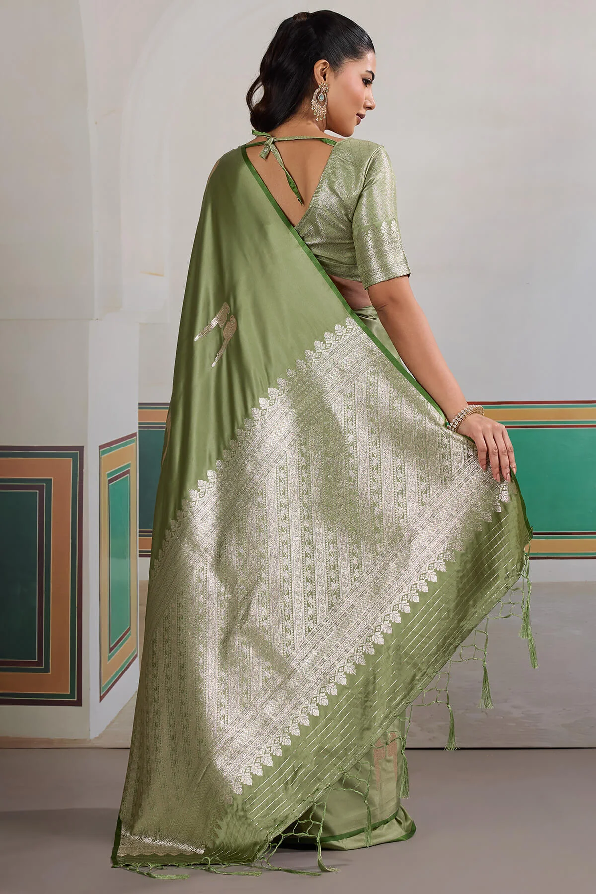 Dulcet Green Banarasi Satin Silk Saree With Felicitous Blouse - Image 5