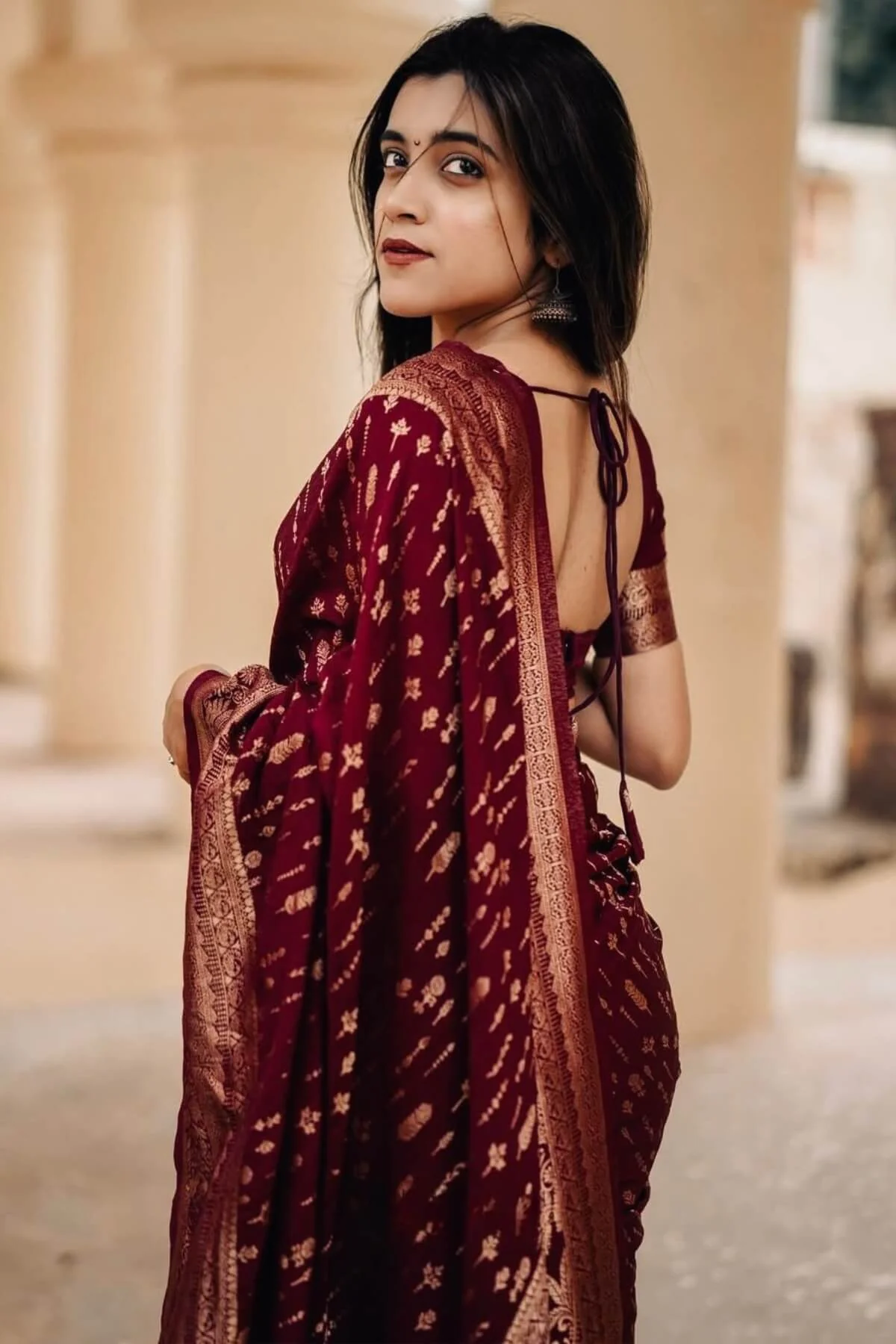 Dulcet Maroon Soft Silk Saree With Twirling Blouse Piece - Image 2