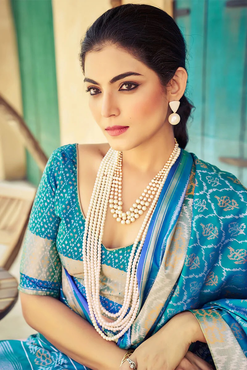 Ebullience Firozi Soft Banarasi Silk Saree With Traditional Blouse Piece - Image 4