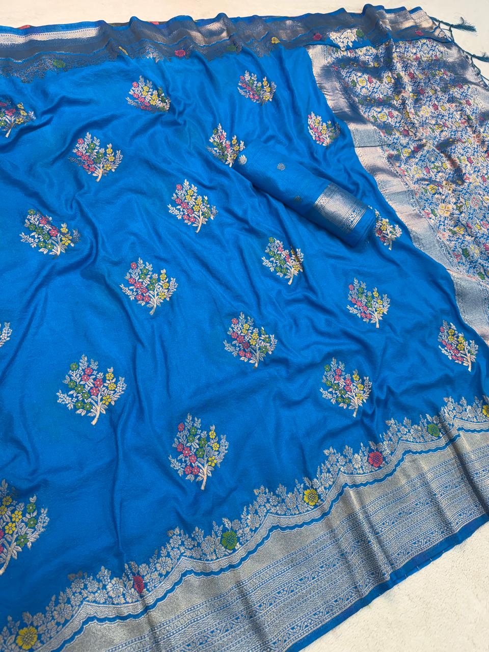 Eclat Blue Banarasi Georgette Silk Saree With Fragrant Blouse Piece - Image 2