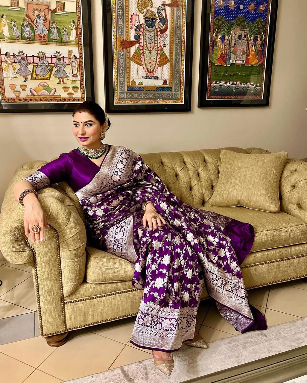 Effervescent Wine Soft Banarasi Silk Saree With Elision Blouse Piece - Image 4