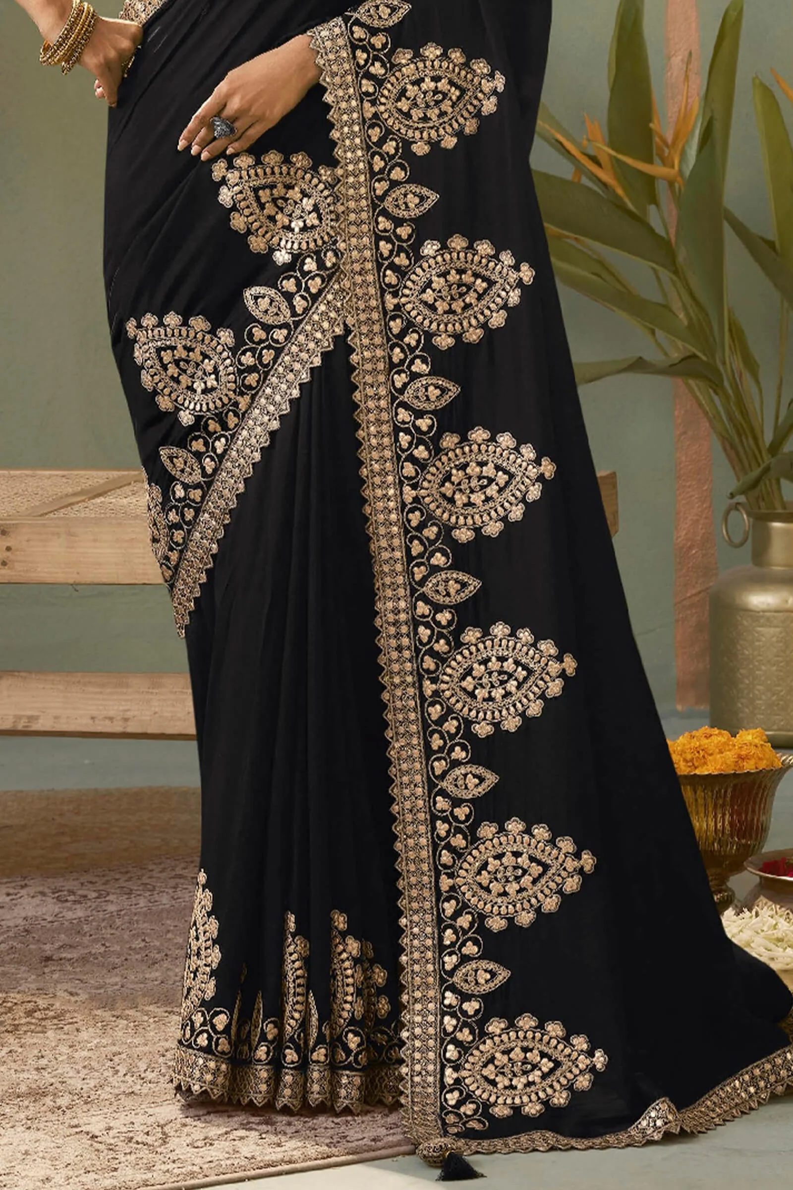 Effulgent Black Soft Silk Embroidery Work Saree With Ailurophile Blouse Piece - Image 5