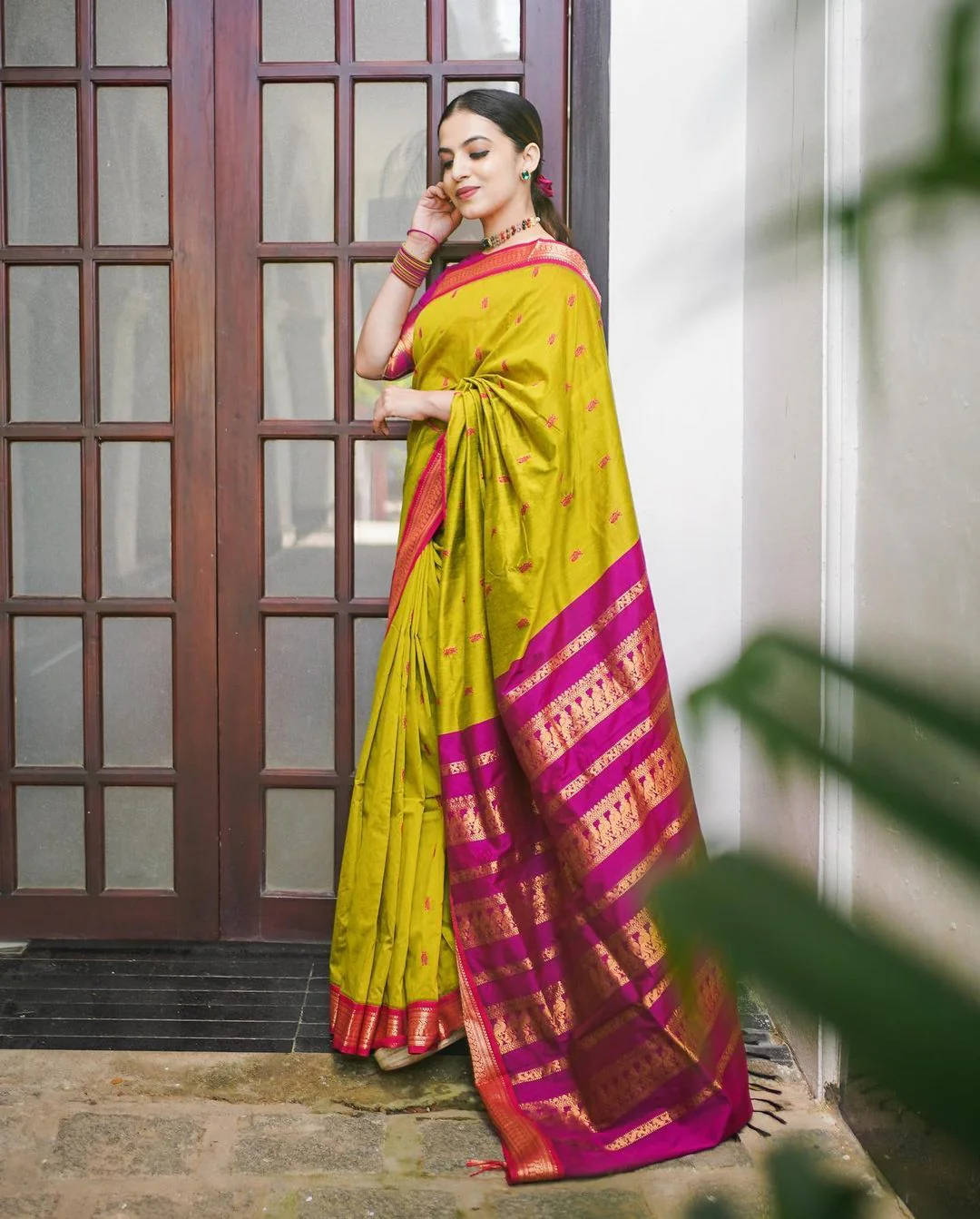 Elegant Mustard Soft Banarasi Silk Saree With Amazing Blouse Piece - Image 5