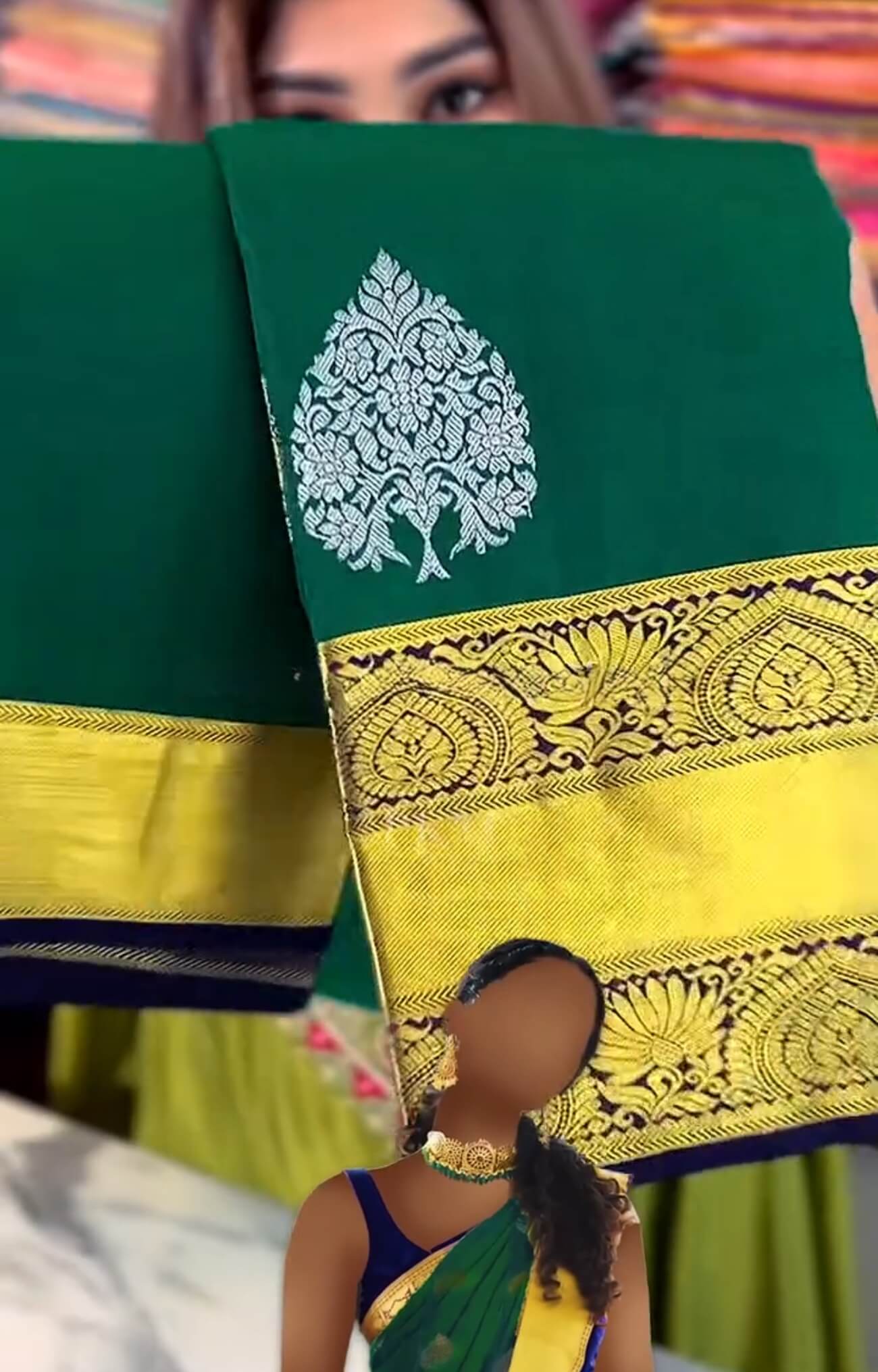 Eloquence Dark Green Soft Banarasi Silk Saree With Ineffable Blouse Piece - Image 8