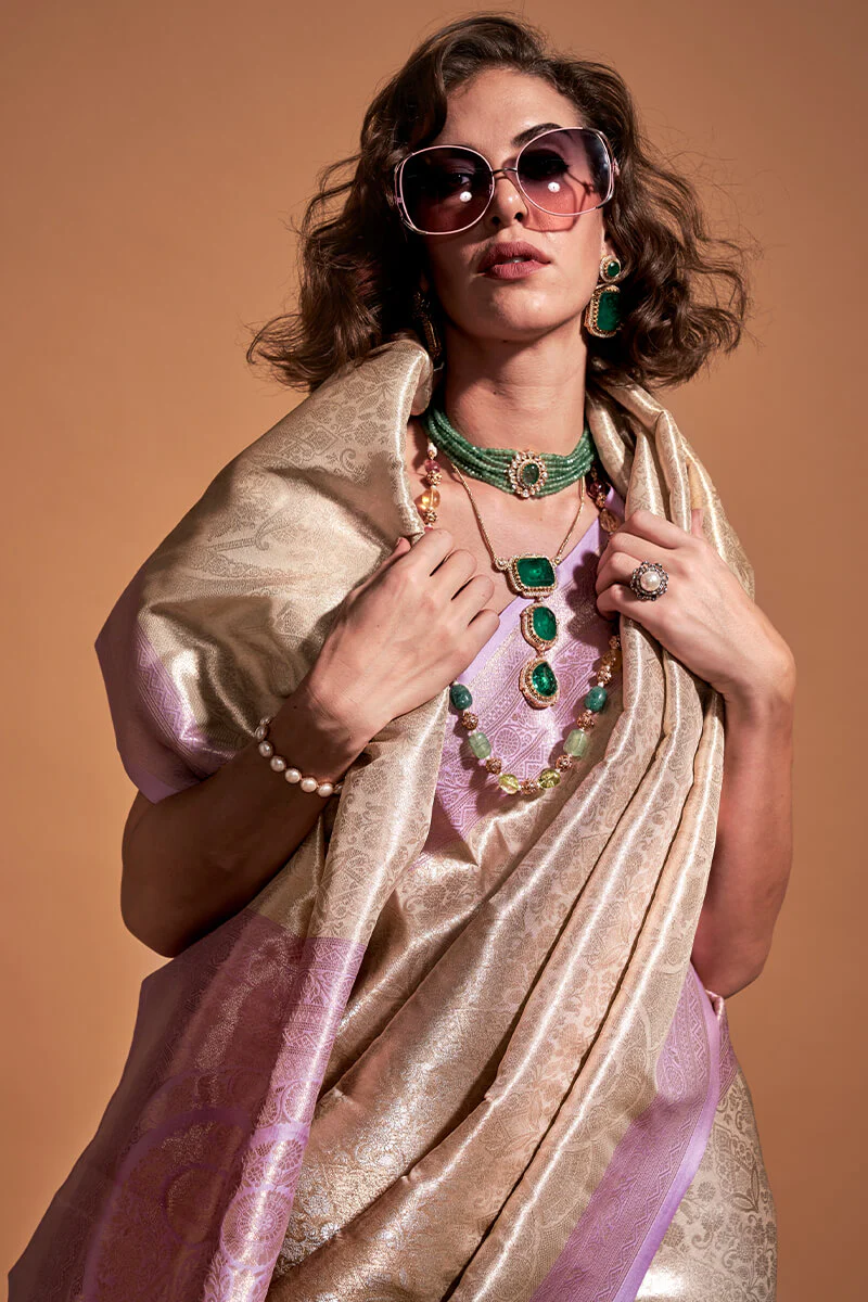 Eloquence Off White and Lavender Kanjivaram Silk Saree With Prettiest Blouse Piece - Image 2