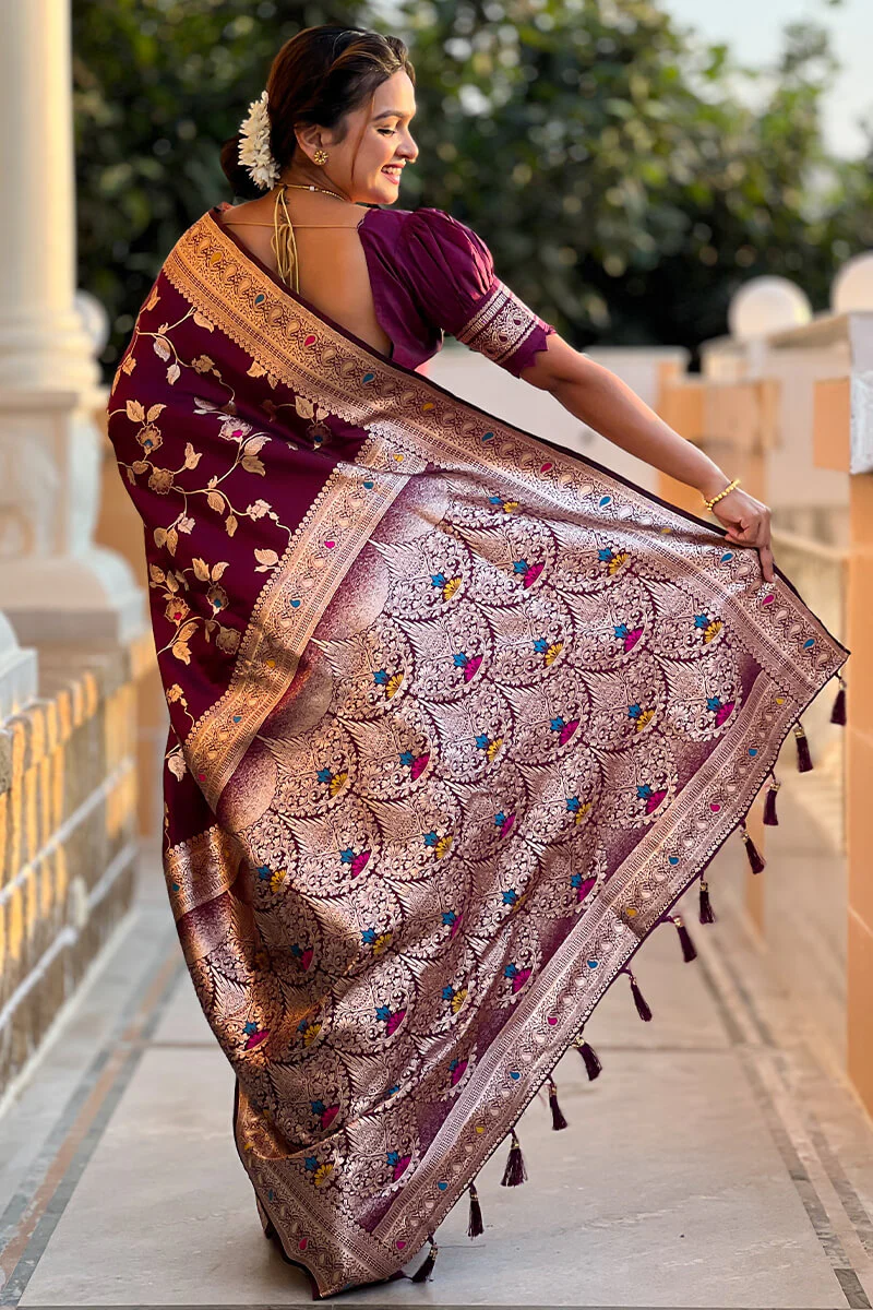 Eloquence Purple Soft Banarasi Silk Saree With Amiable Blouse Piece - Image 6