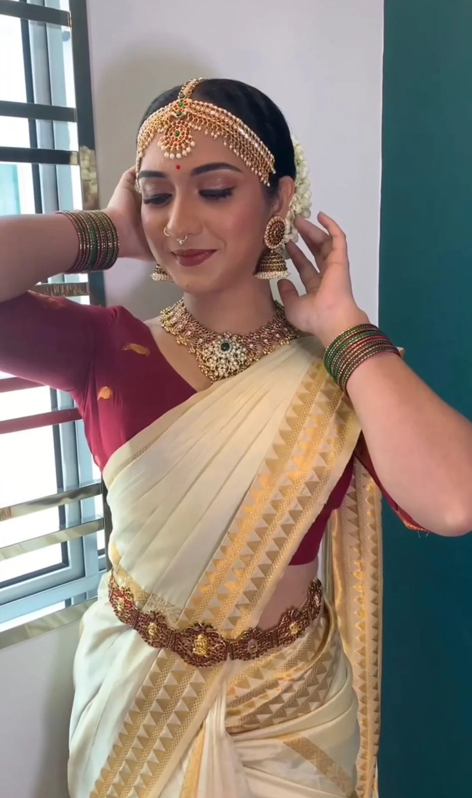Embrocation Off White Soft Silk Saree With Angelic Blouse Piece - Image 3