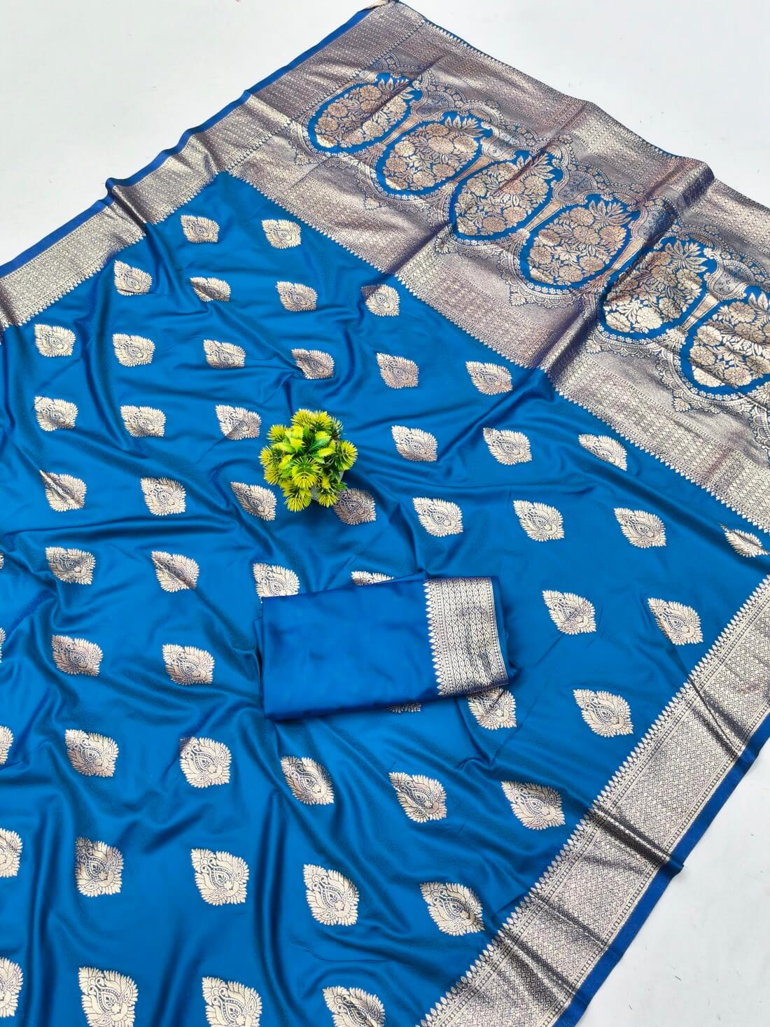 Enamoring Blue Pure Zari Weaving Banarasi Silk Saree With Lagniappe Blouse Piece - Image 3