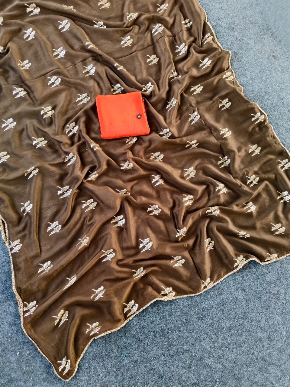Enchanting Brown Banarasi Georgette Silk Saree With Petrichor Blouse Piece - Image 2