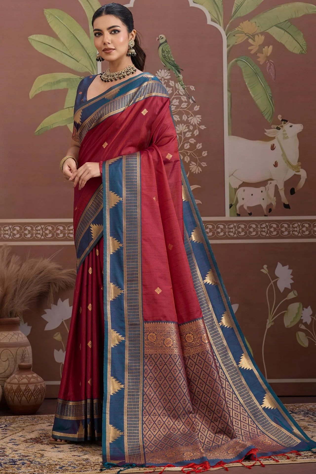 Enchanting Maroon Banarasi Tussar Silk Saree With Jubilant Blouse Piece - Image 5