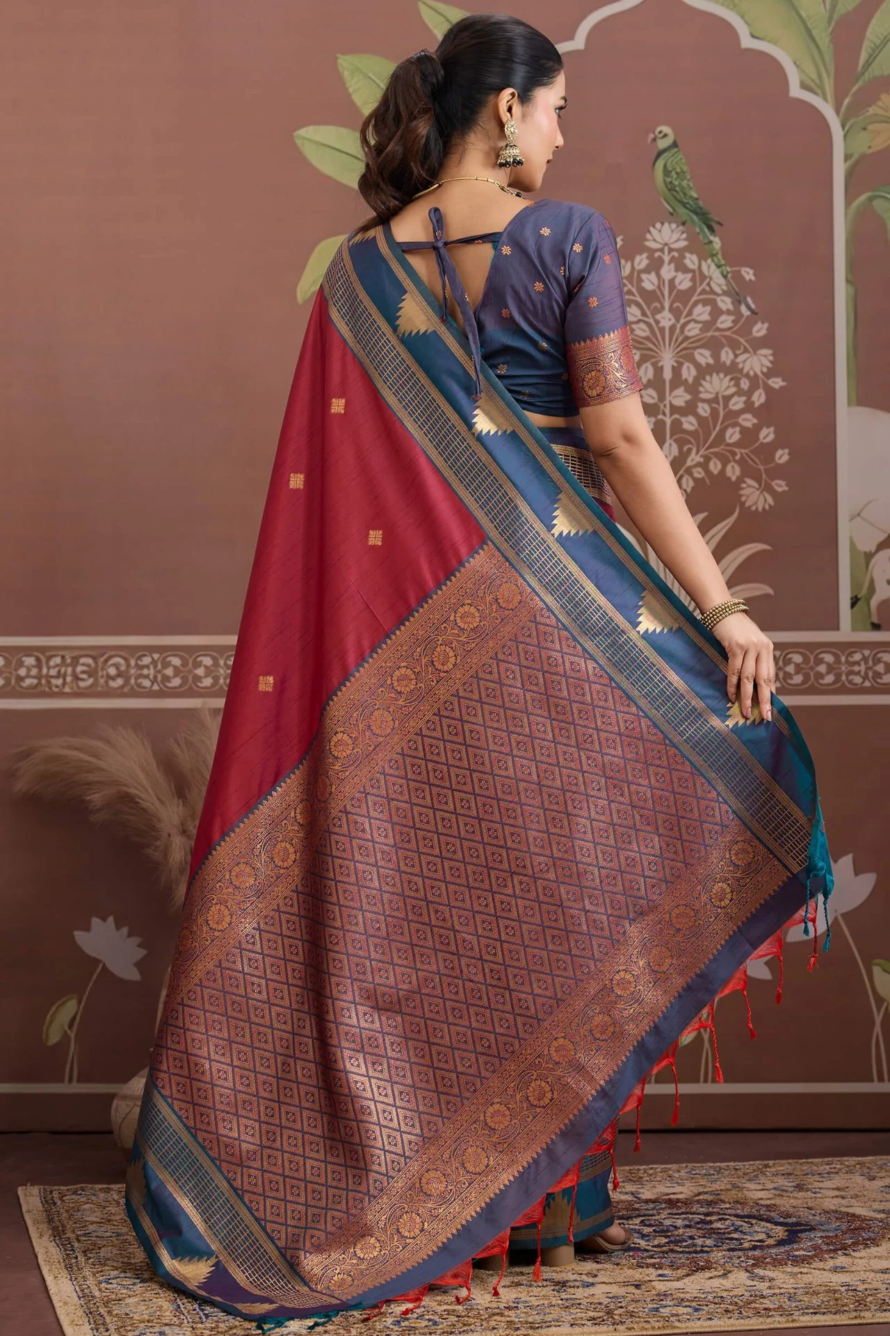 Enchanting Maroon Banarasi Tussar Silk Saree With Jubilant Blouse Piece - Image 6