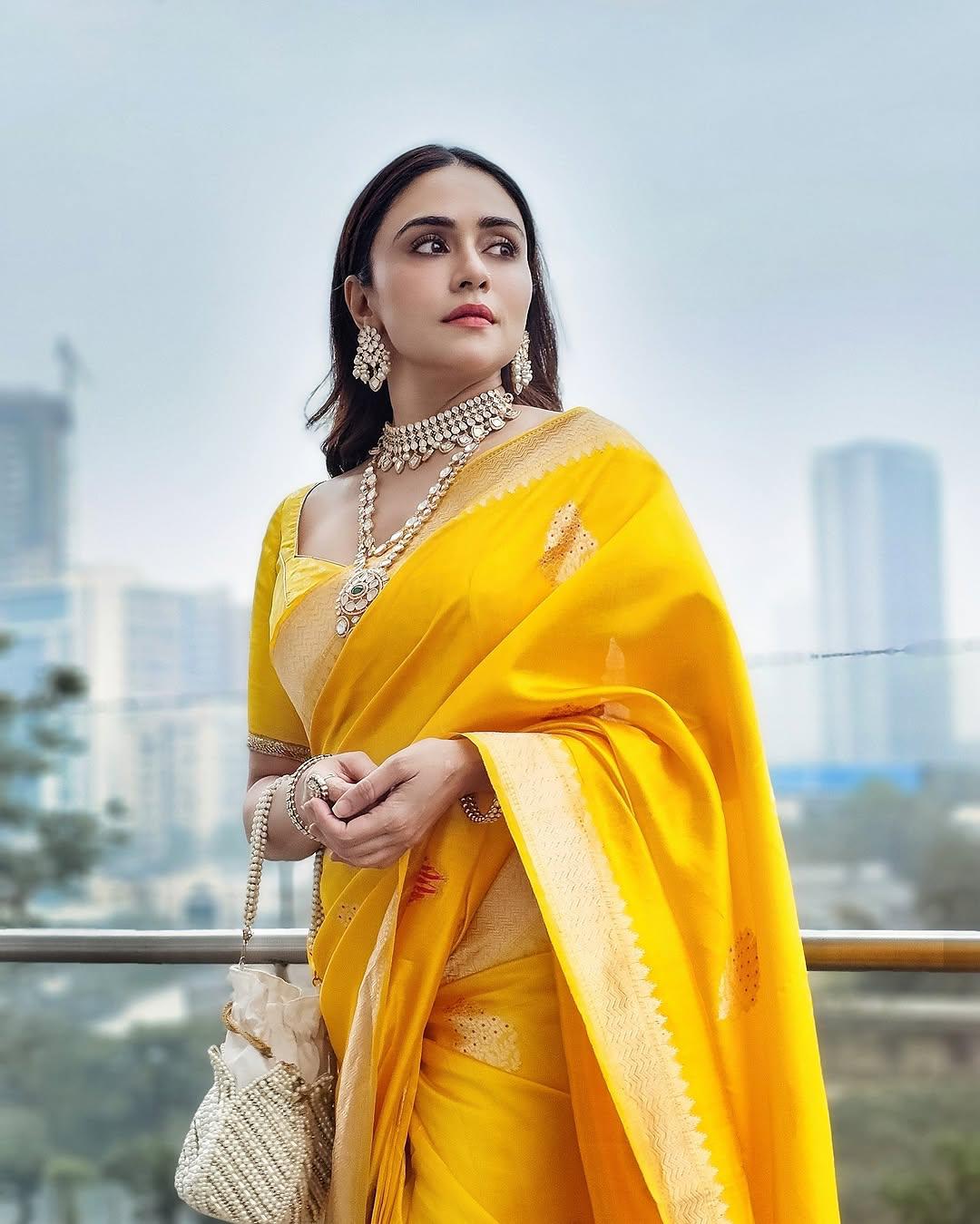 Enchanting Yellow Soft Silk Saree With Flamboyant Blouse Piece - Image 3