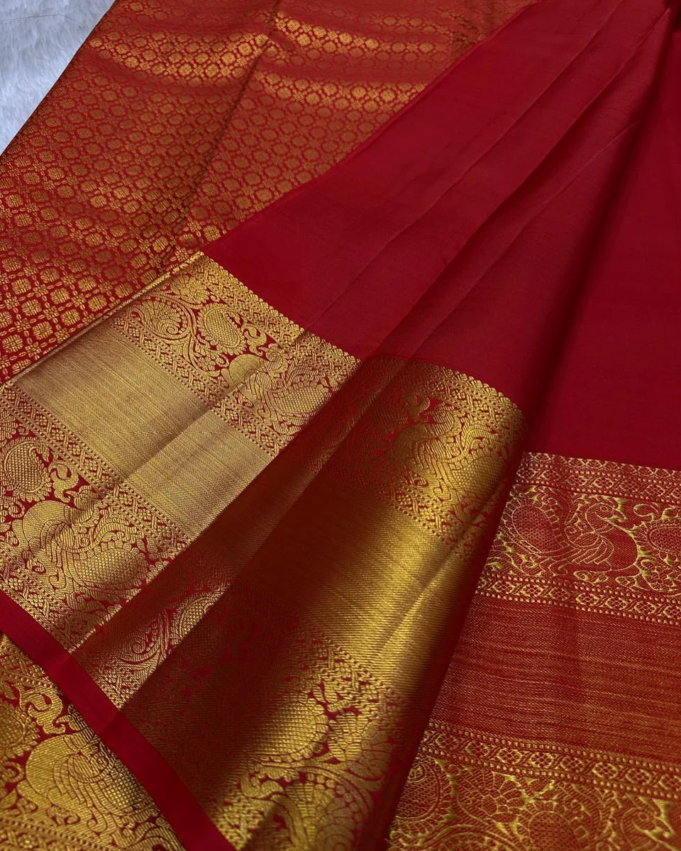 Energetic Red Soft Banarasi Silk Saree With Palimpsest Blouse Piece - Image 5