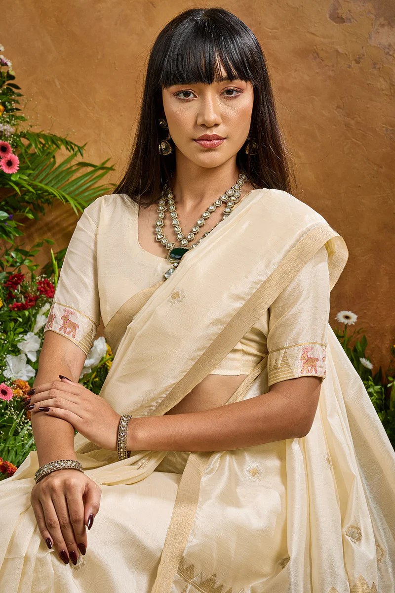 Engrossing Beige Banarasi Tussar Silk Saree With Appealing Blouse Piece - Image 2