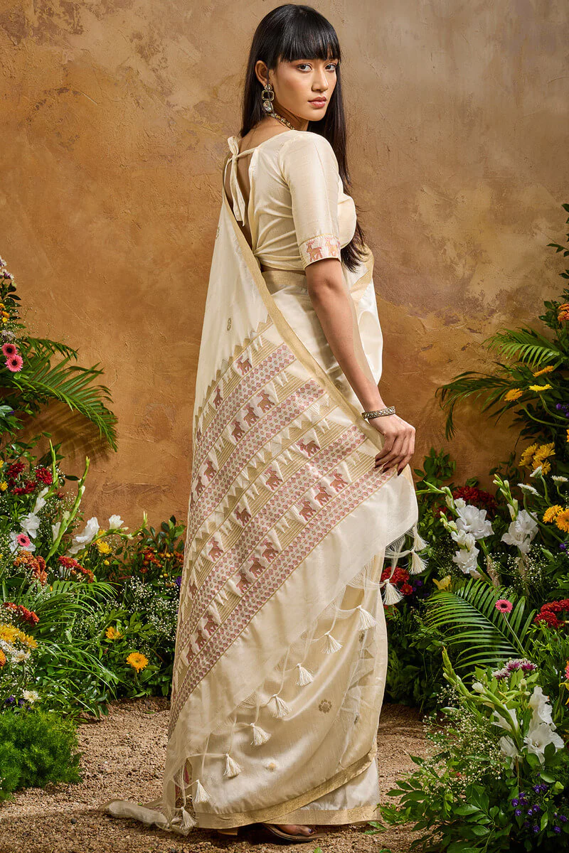 Engrossing Beige Banarasi Tussar Silk Saree With Appealing Blouse Piece - Image 5