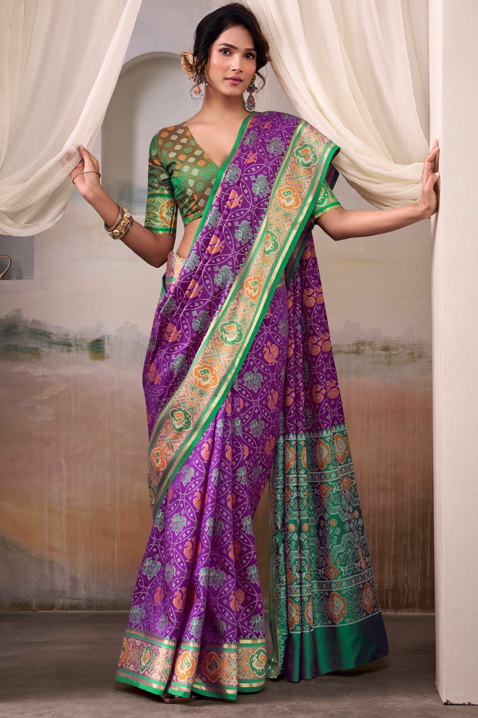Engrossing Purple Patola Silk Saree With Fairytale Blouse Piece - Image 3