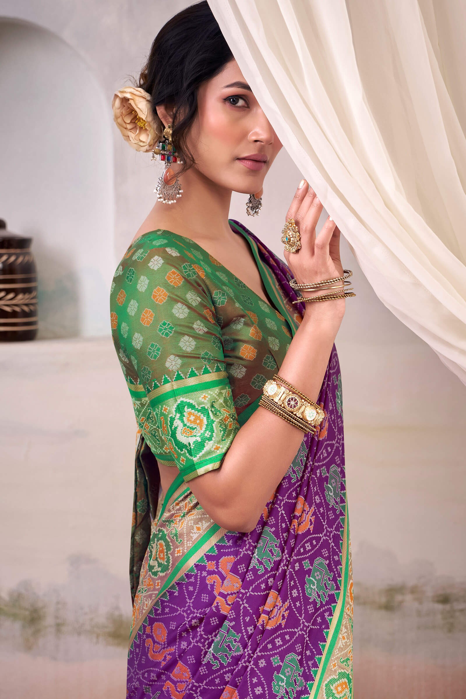 Engrossing Purple Patola Silk Saree With Fairytale Blouse Piece - Image 4