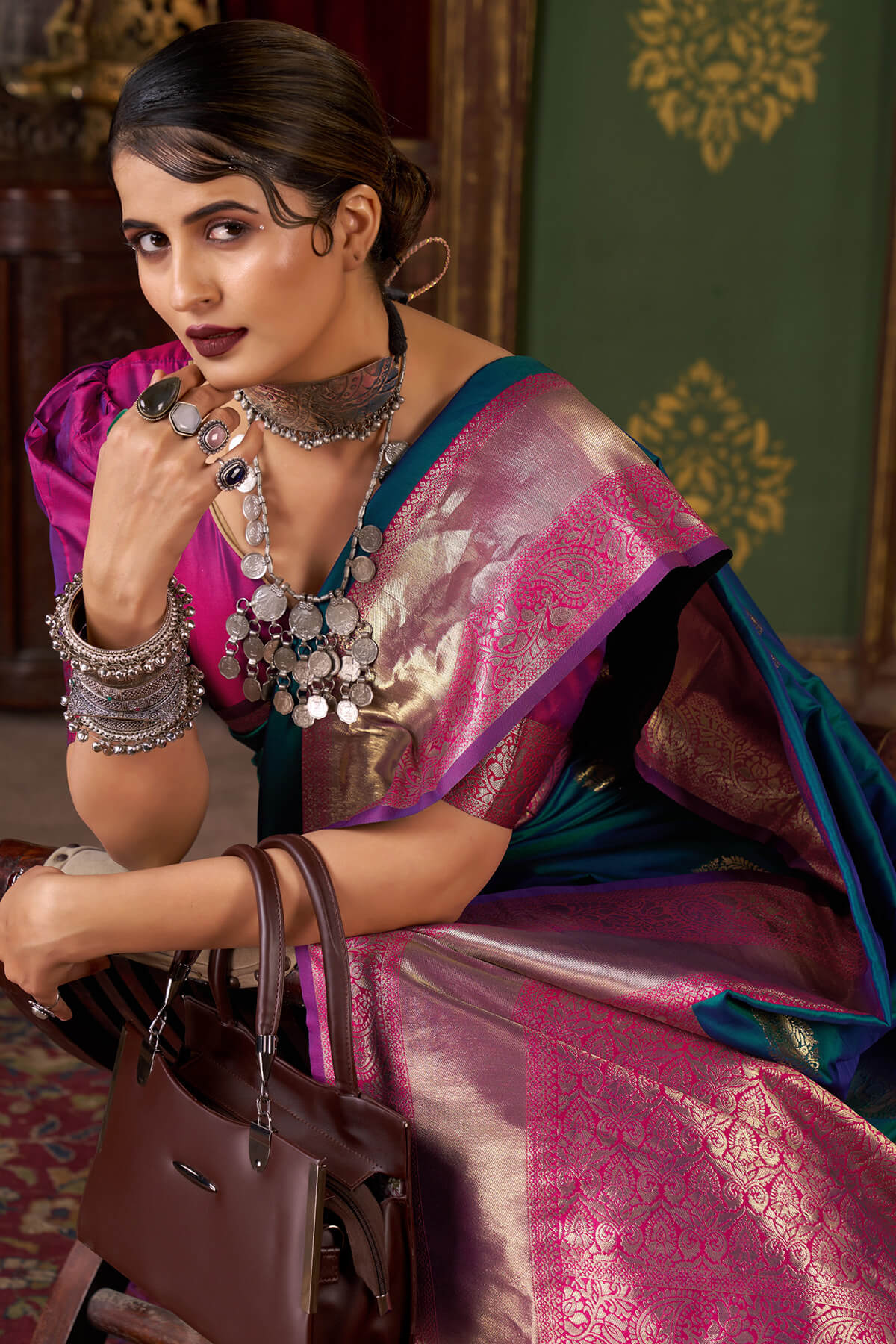 Engrossing Rama Pure Zari Weaving Banarasi Silk Saree With Symmetrical Blouse Piece - Image 2
