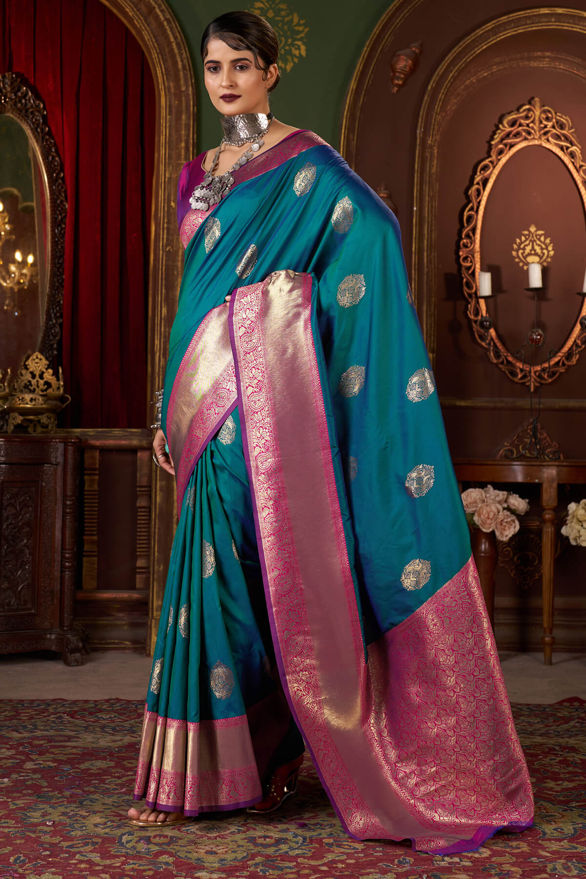Engrossing Rama Pure Zari Weaving Banarasi Silk Saree With Symmetrical Blouse Piece - Image 3