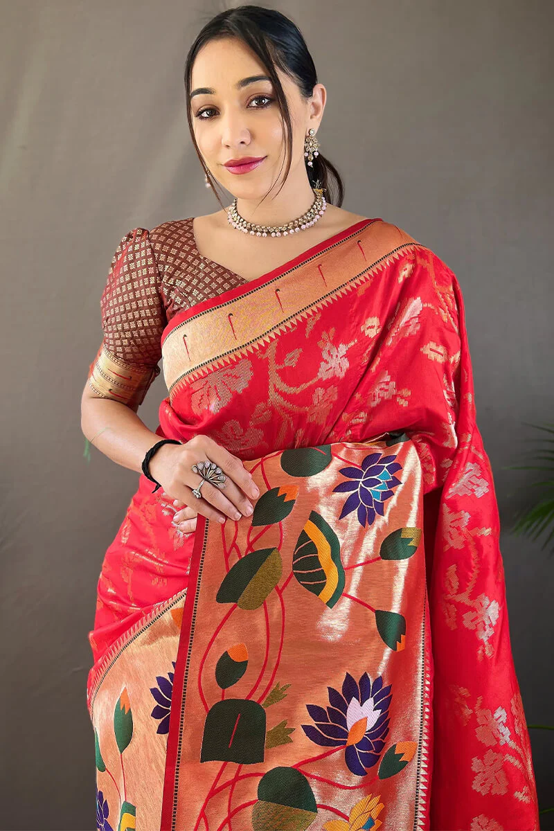 Engrossing Red Paithani Silk Saree With Hypnotic Blouse Piece - Image 2