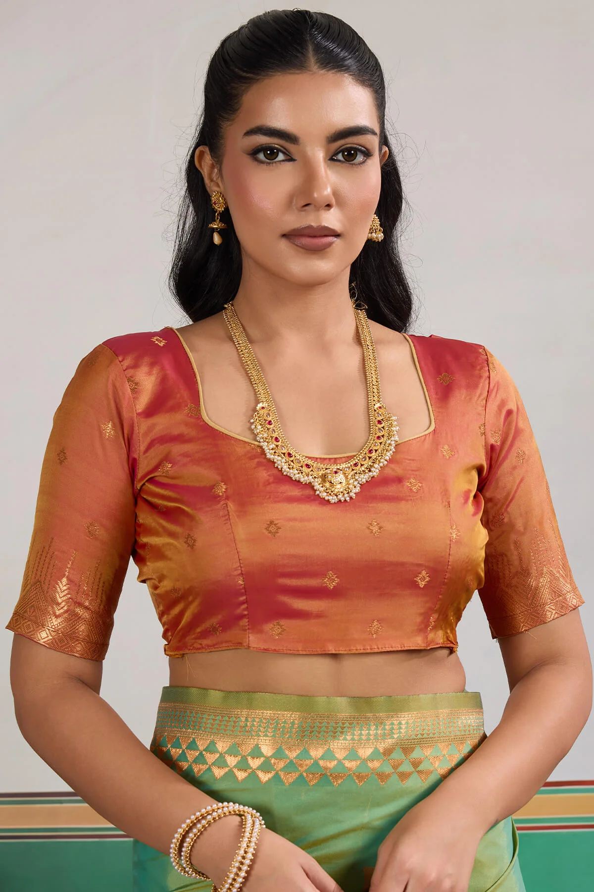Engrossing Sea Green Pure Zari Weaving Banarasi Silk Saree With Efflorescence Blouse Piece - Image 4