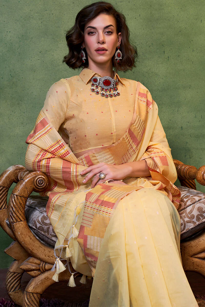 Engrossing Yellow Cotton Silk Saree With Prominent Blouse Piece - Image 2